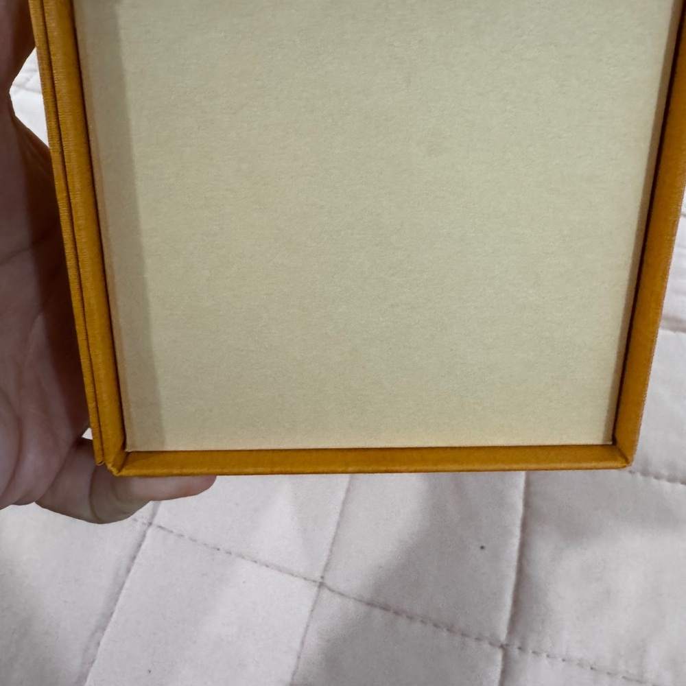 Louis Vuitton Long Gift Box with Ribbon & Tissue - Picture 7 of 10